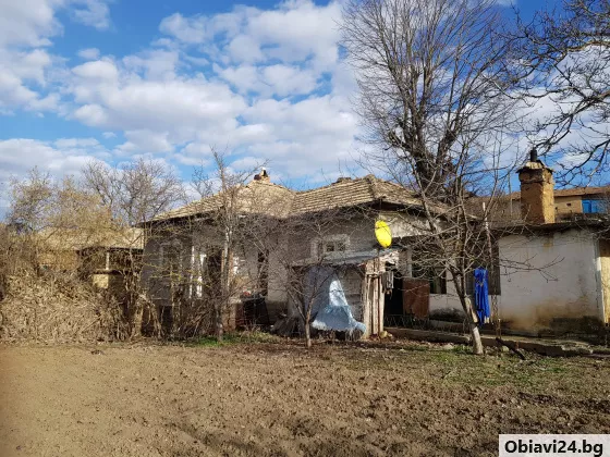 Двуетажна къща в село Люблен - obiavi24.bg